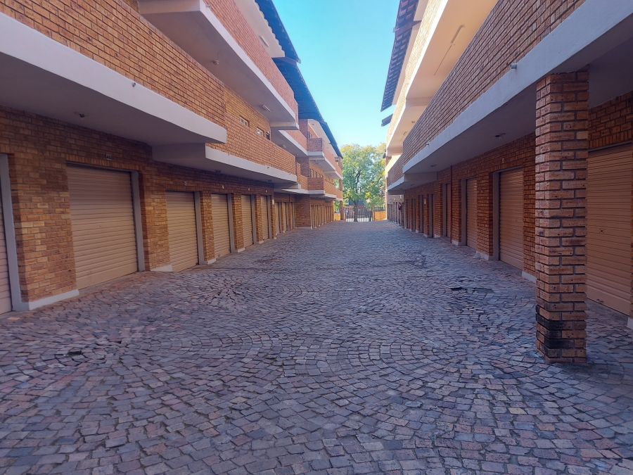 3 Bedroom Property for Sale in Rustenburg Central North West